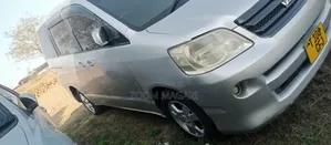 Toyota Voxy 2005 Silver
