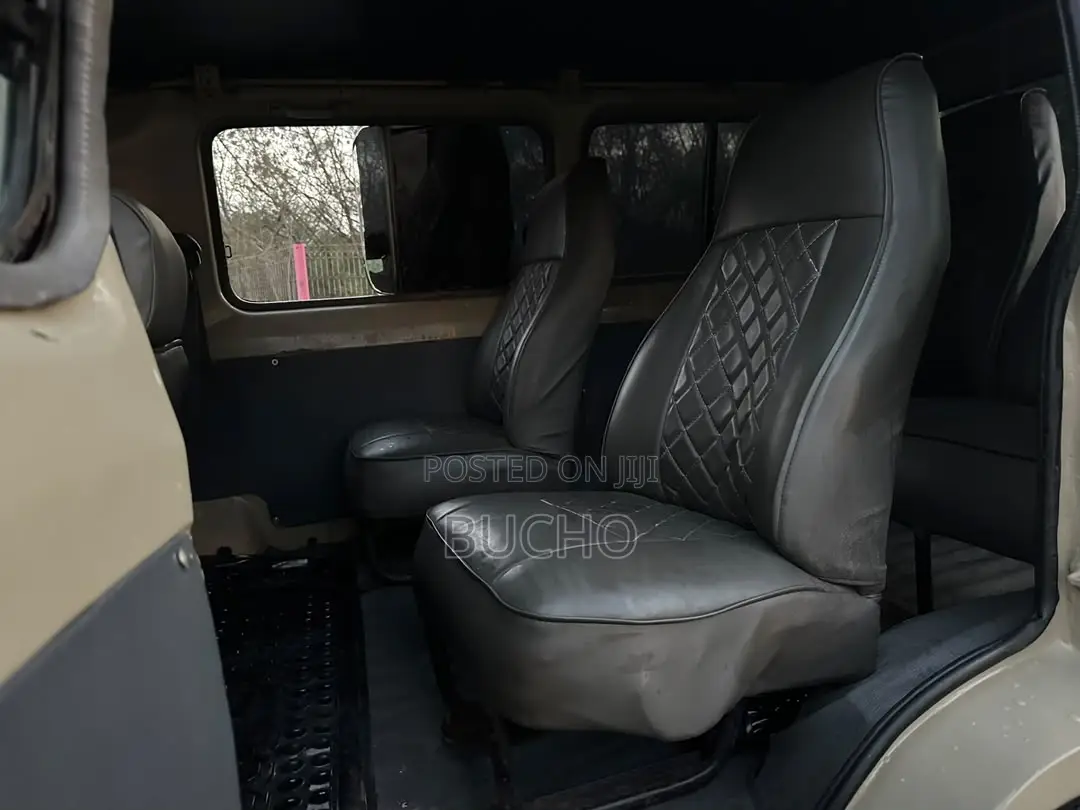 Toyota Land Cruiser 1989 Ivory