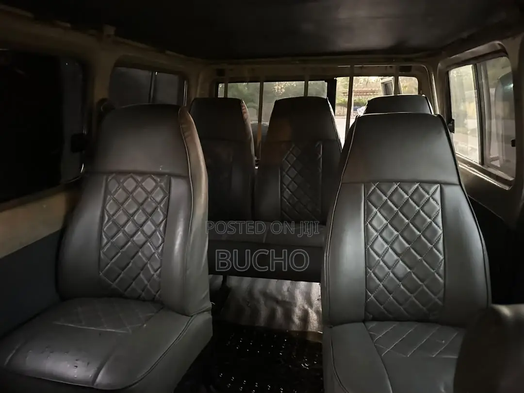 Toyota Land Cruiser 1989 Ivory