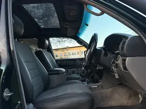 Toyota Land Cruiser 2000 Green