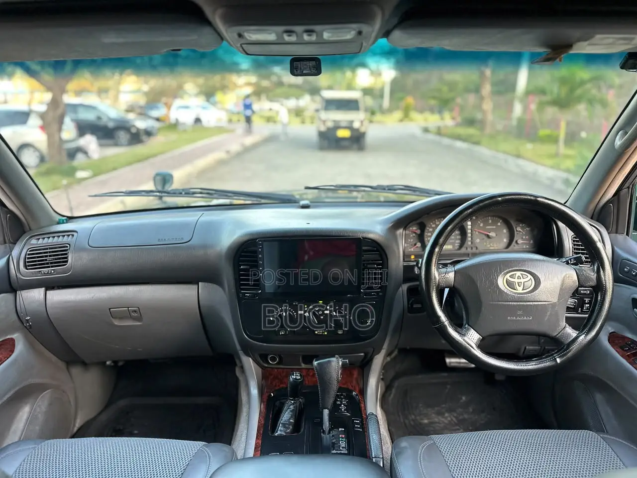 Toyota Land Cruiser 2000 Green