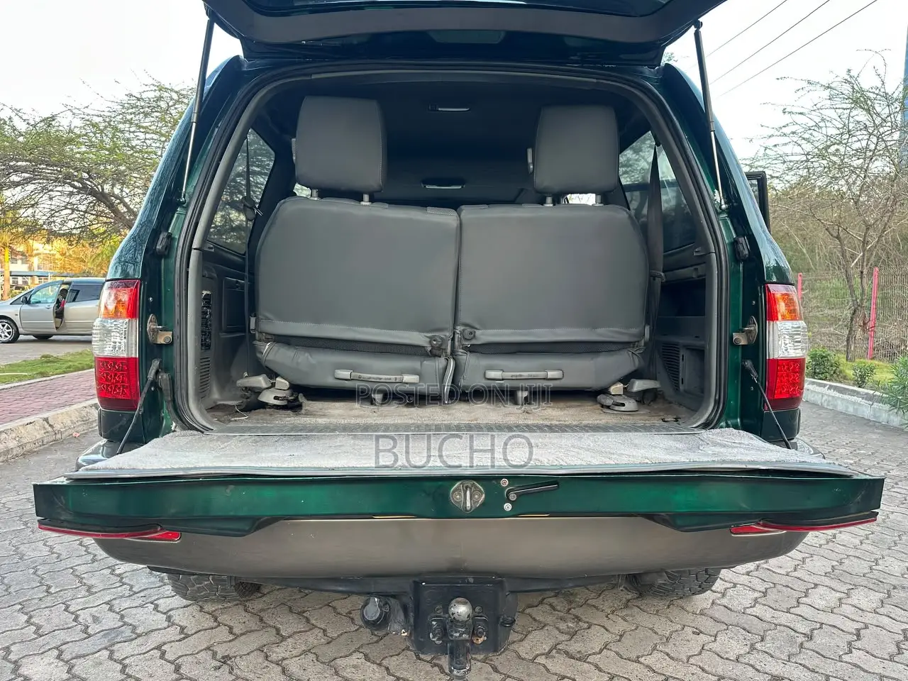 Toyota Land Cruiser 2000 Green