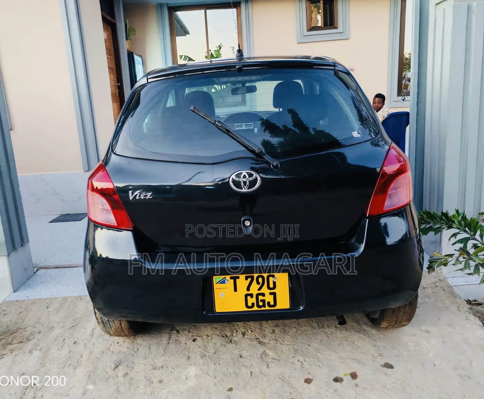 Toyota Vitz 2004 Black