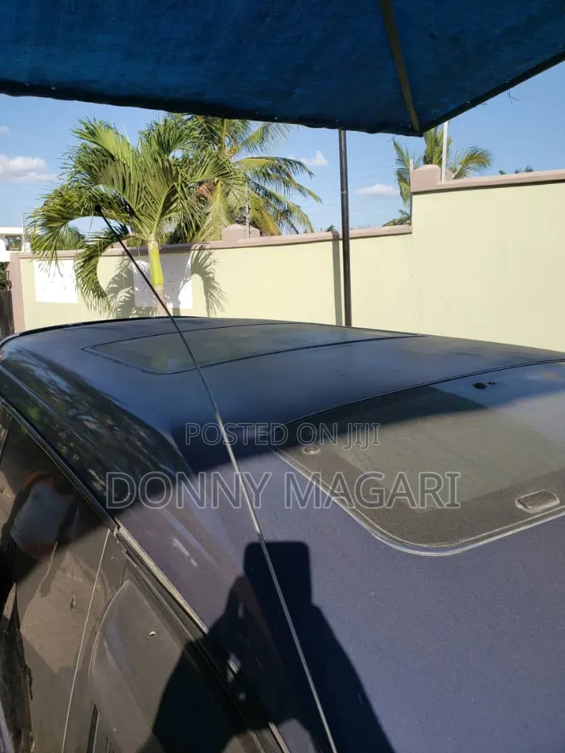 Toyota Noah 2003 Blue