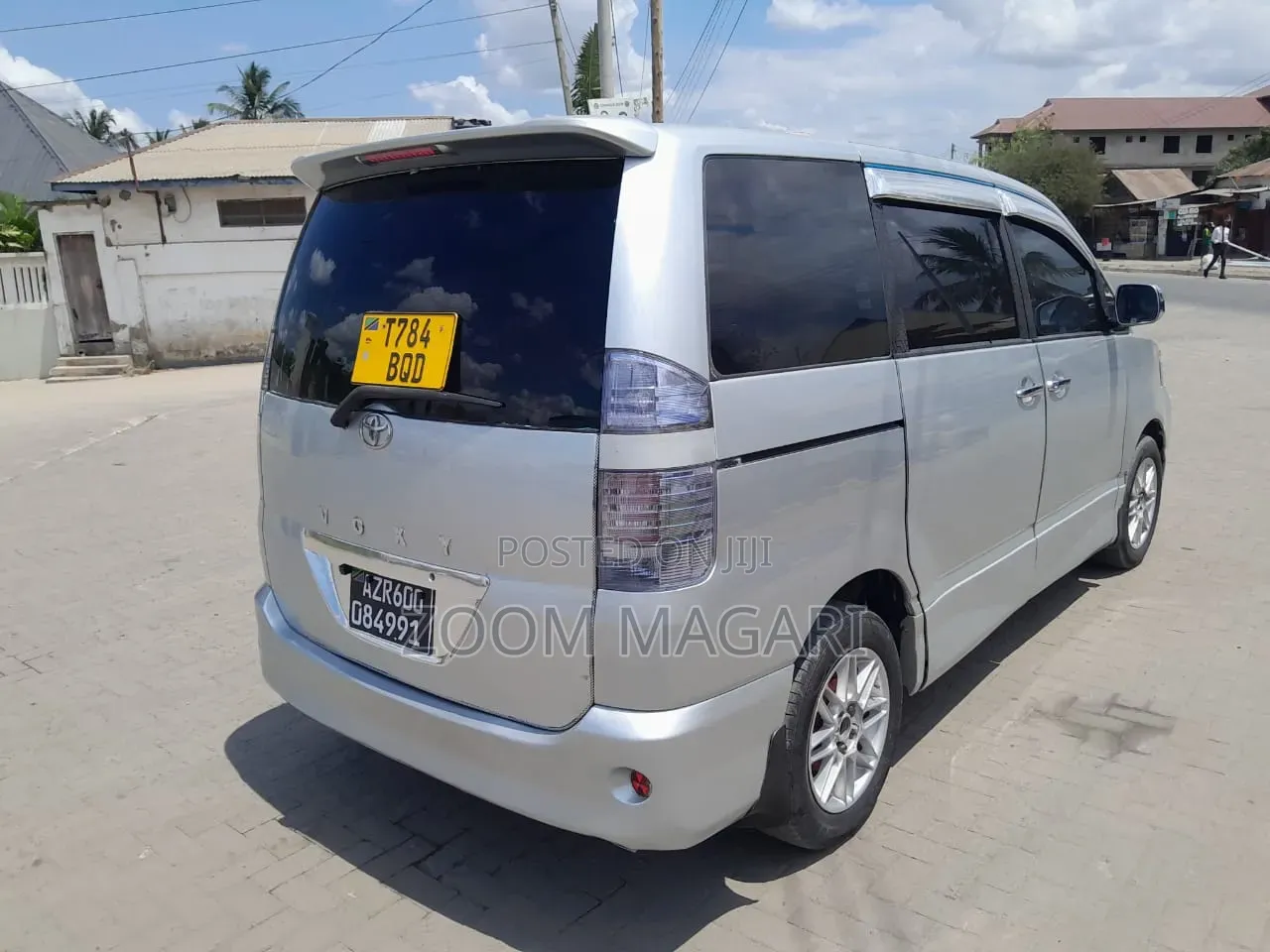 Toyota Voxy 2006 Silver