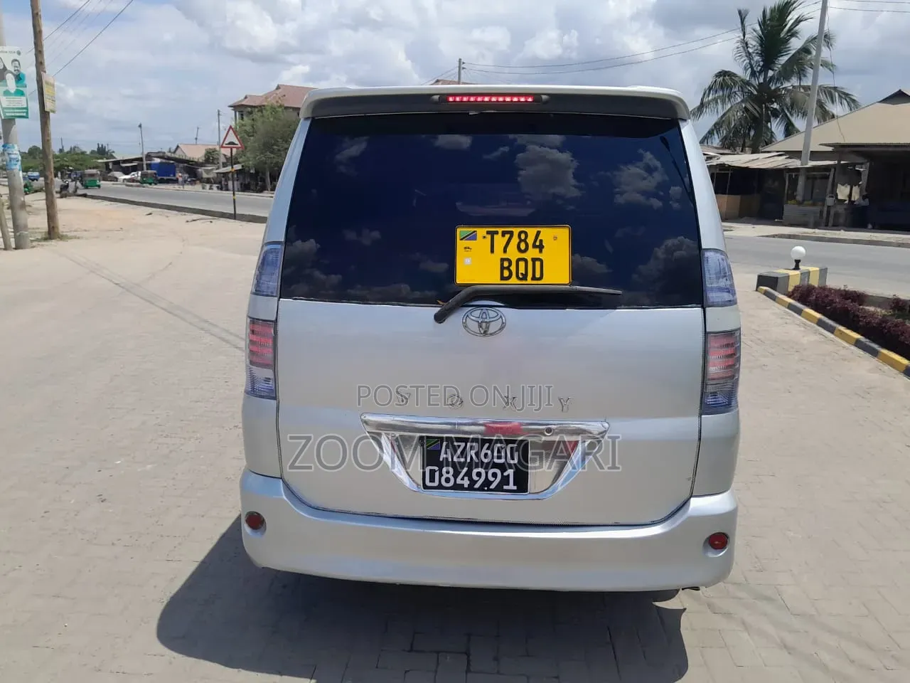 Toyota Voxy 2006 Silver