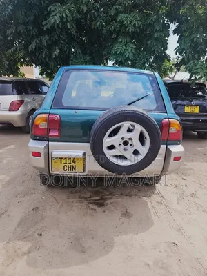Toyota RAV4 2004 Green
