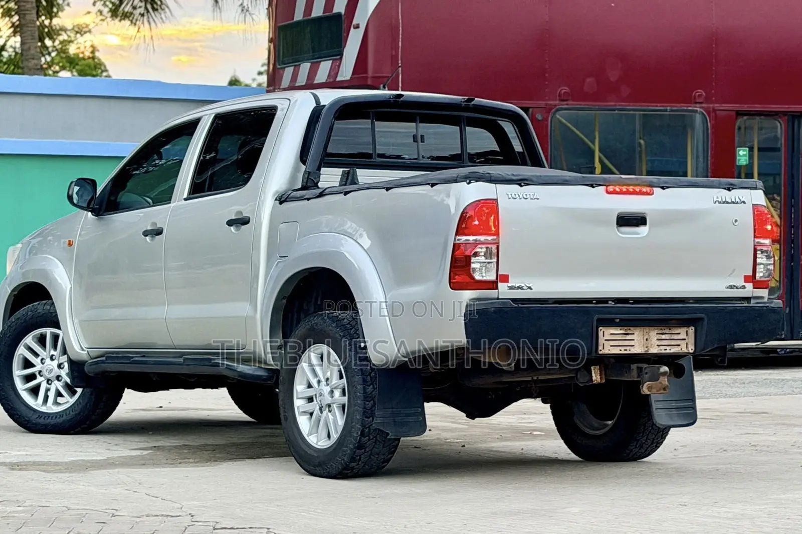 Toyota Hilux 2014 Gray