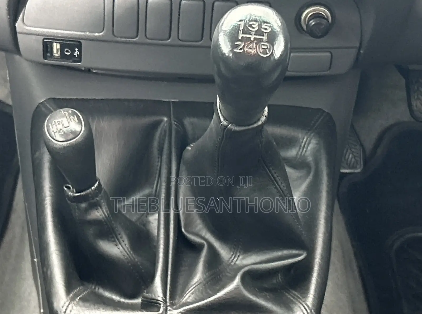 Toyota Hilux 2014 Gray