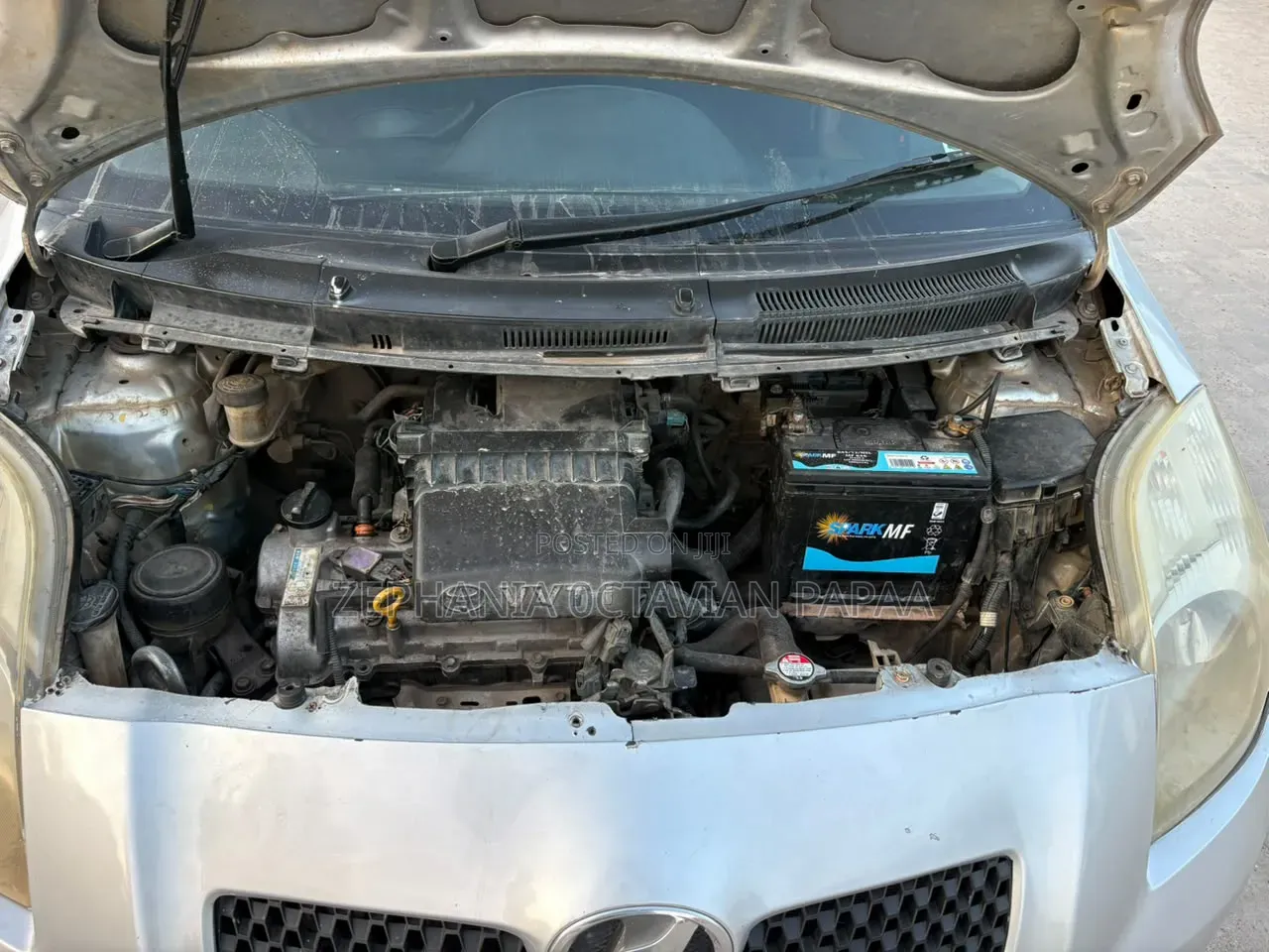 Toyota Vitz 2008 Silver