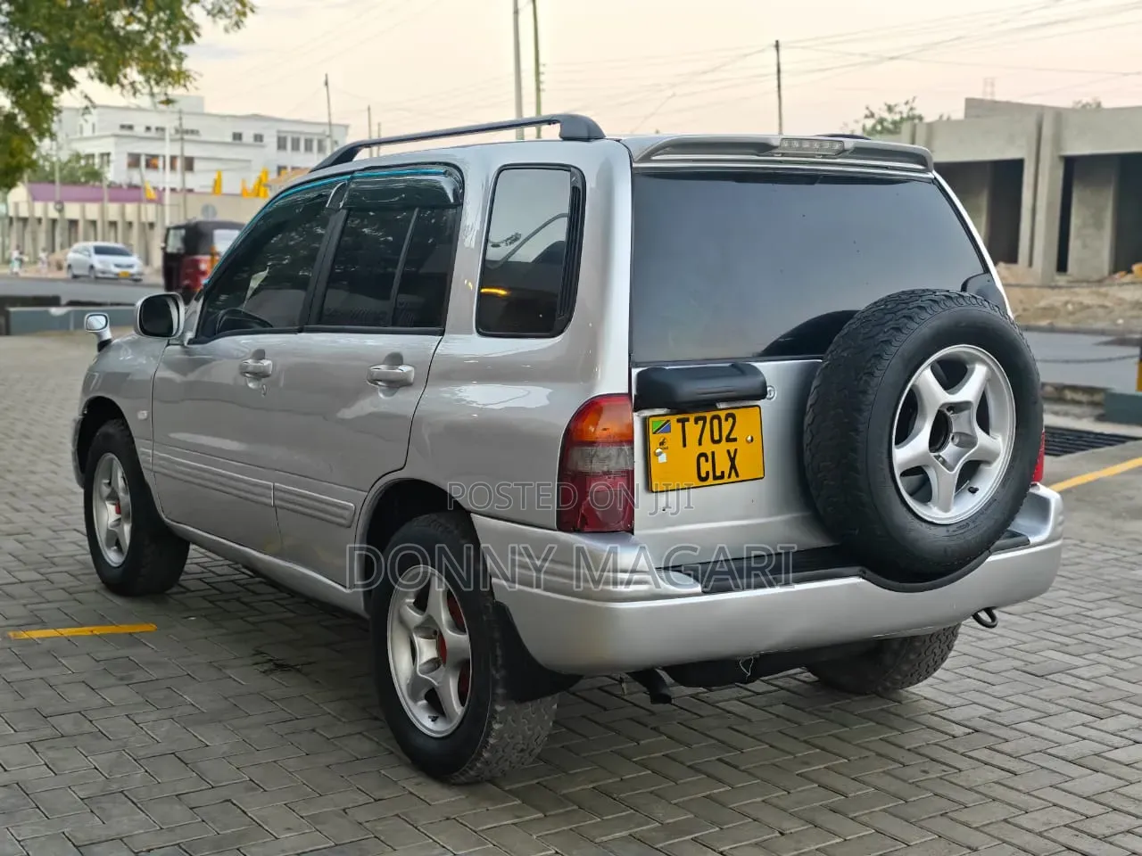 Suzuki Escudo 2005 Silver