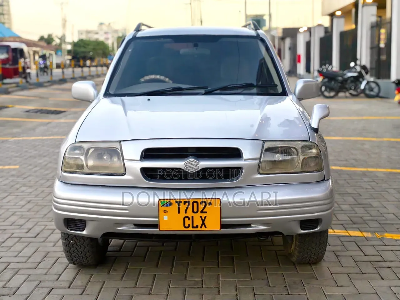 Suzuki Escudo 2005 Silver