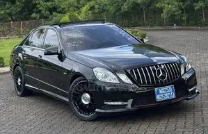Mercedes-Benz E-Class 2012 Black