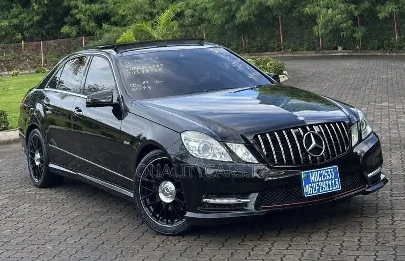 Mercedes-Benz E-Class 2012 Black