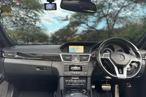 Mercedes-Benz E-Class 2012 Black