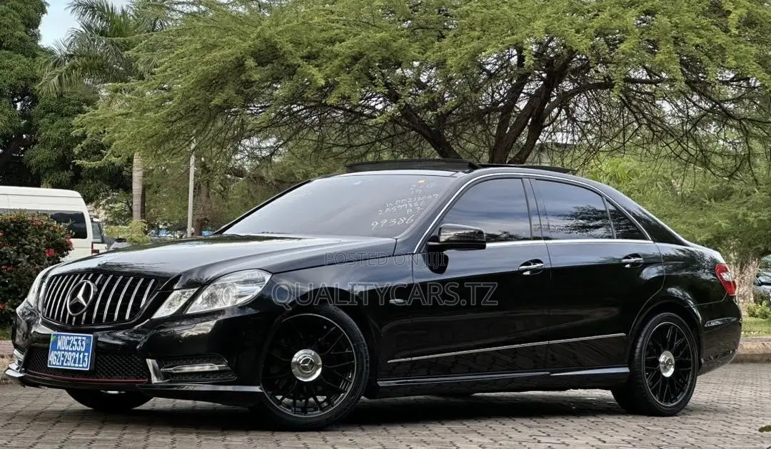 Mercedes-Benz E-Class 2012 Black