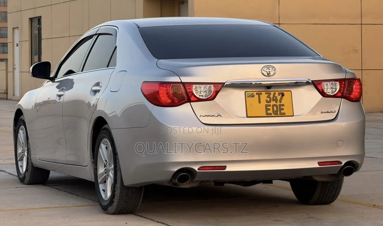 Toyota Mark X 2010 Silver