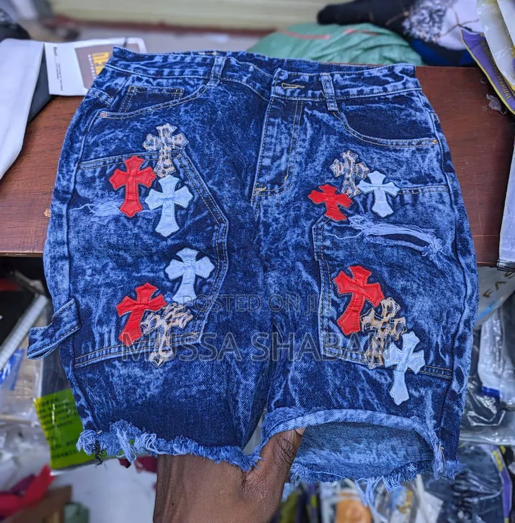 Knee-Length Short Jeans at Affordable Prices.