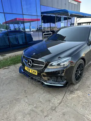 Mercedes-Benz E200 2014 Black
