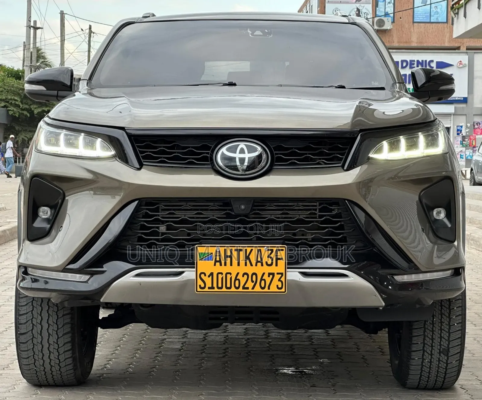 Toyota Fortuner 2021 Brown