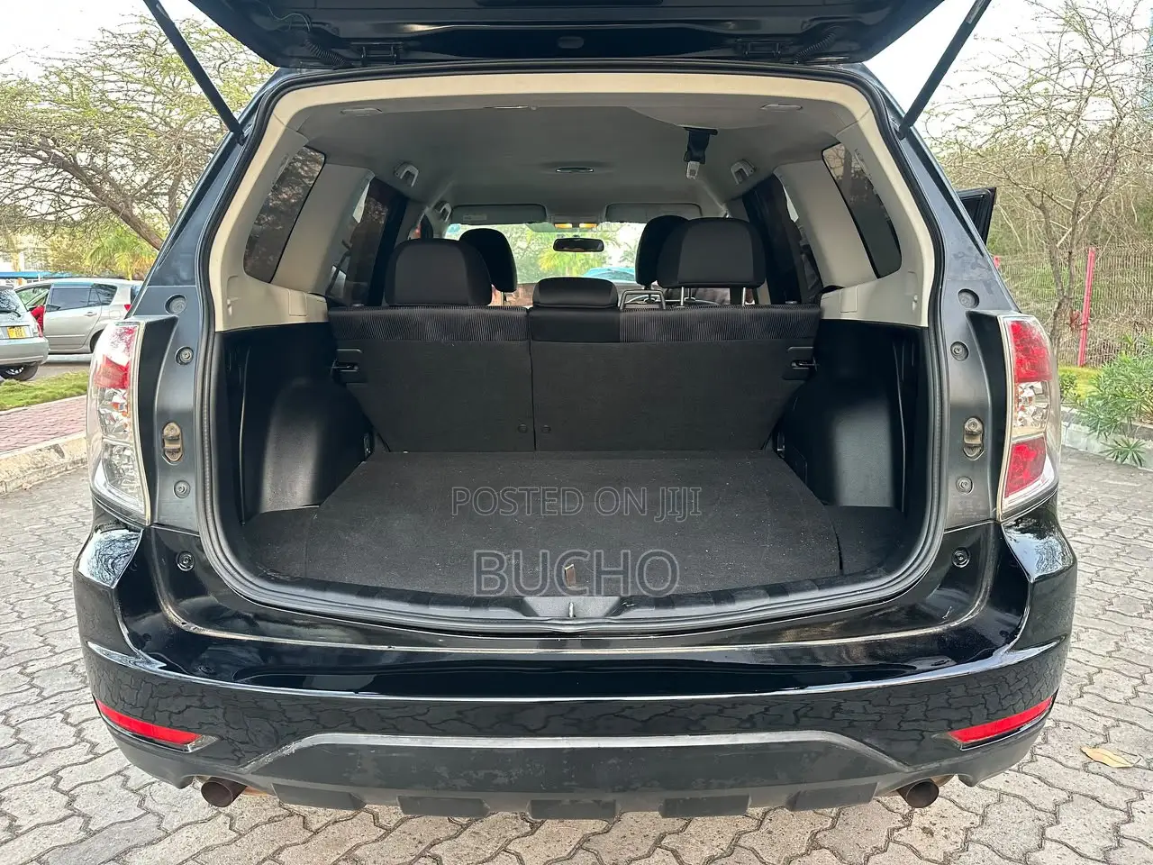 Subaru Forester 2010 Black