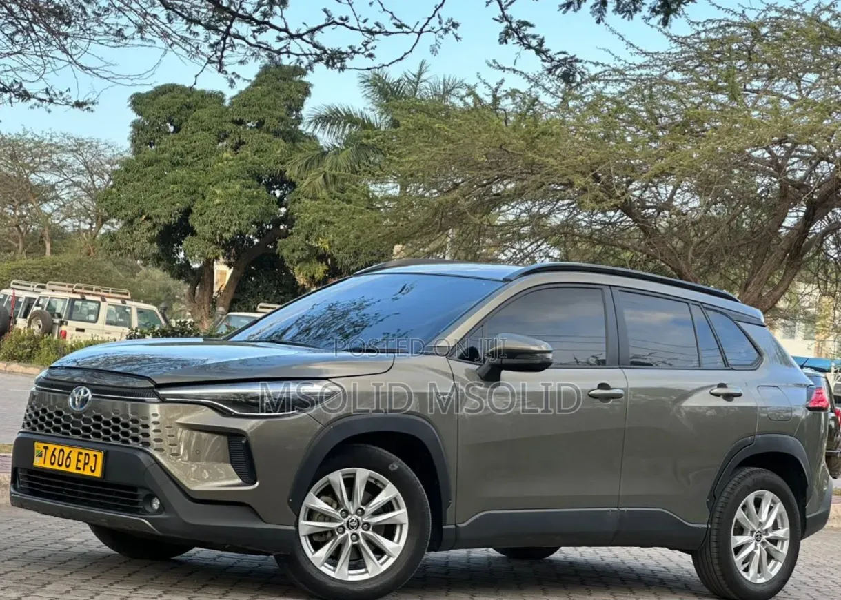 Toyota Corolla Cross 2025 Gray