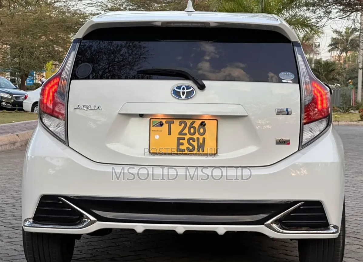 Toyota Aqua 2017 White