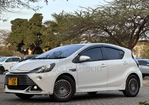 Toyota Aqua 2017 White