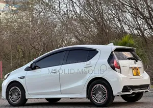 Toyota Aqua 2017 White
