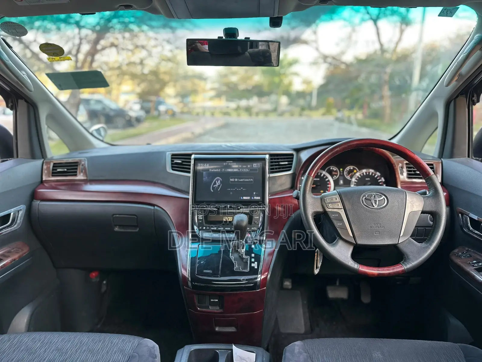 Toyota Alphard 2009 White