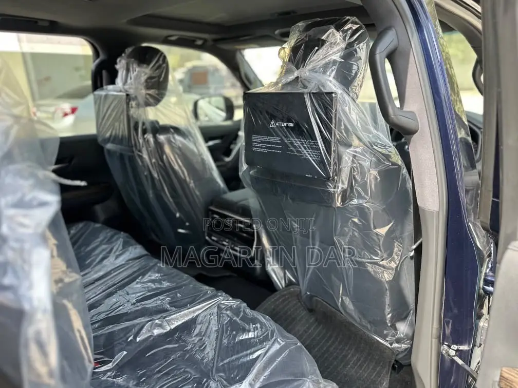 Toyota Land Cruiser 2024 Black