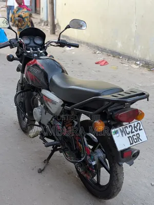 Bajaj Boxer X125 2026 Black