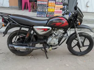 Bajaj Boxer X125 2026 Black