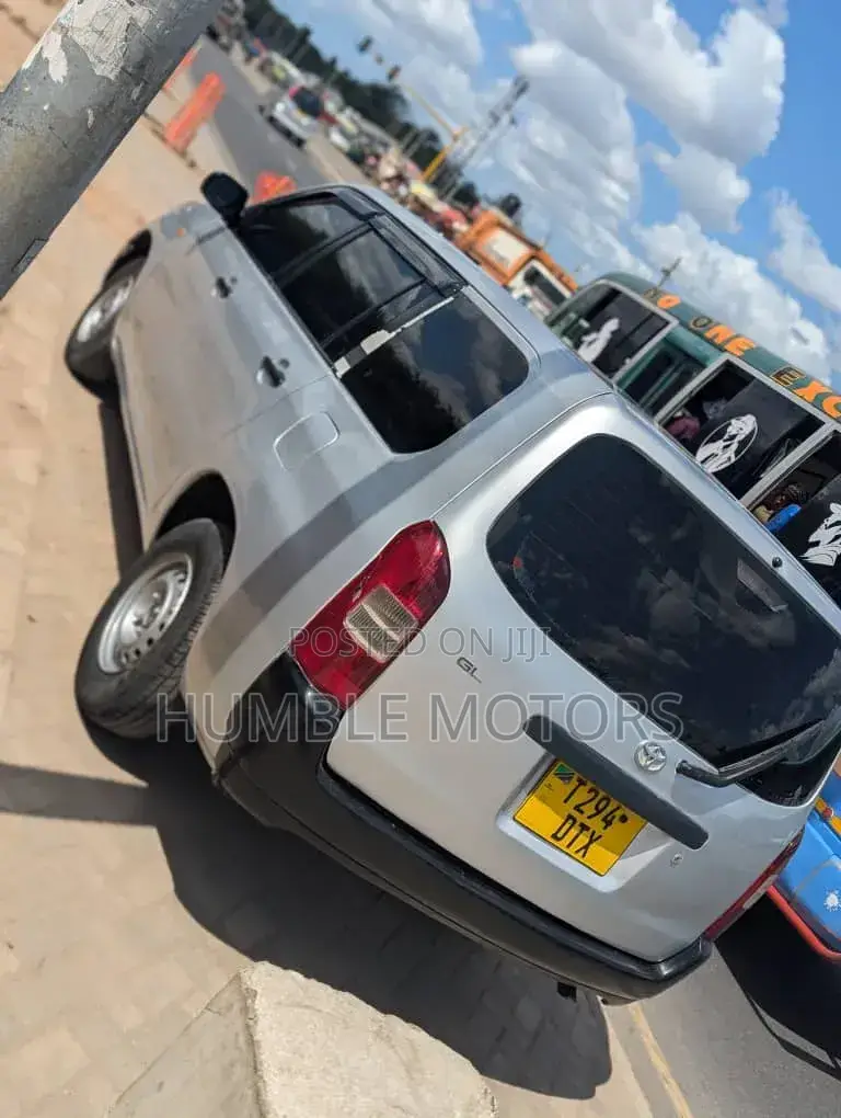 Toyota Probox 2006 Silver