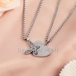Better Fly Couple Neckless