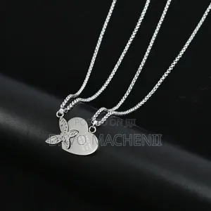 Better Fly Couple Neckless