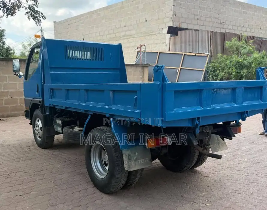 Mitsubishi Canter Tripper Dumper