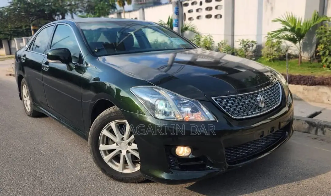 Toyota Crown 2008 Black