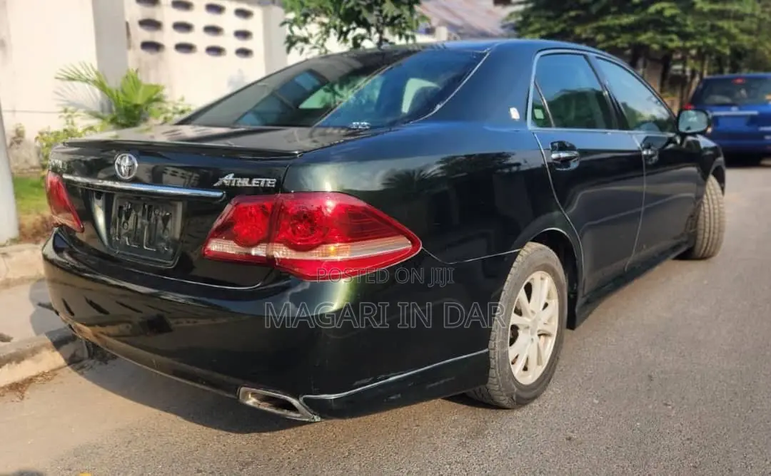 Toyota Crown 2008 Black
