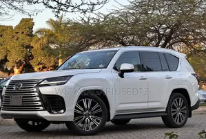 Lexus LX 2025 Off white