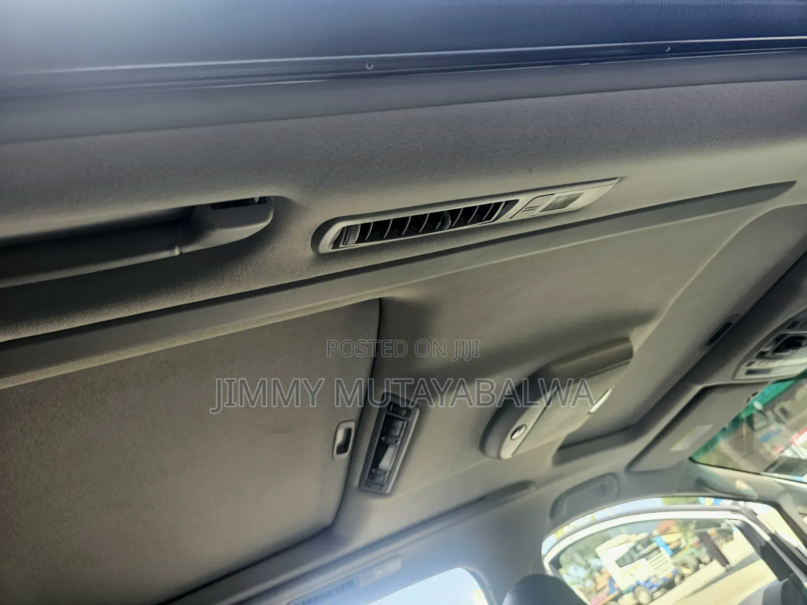 Toyota Vellfire 2010 White