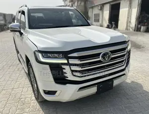 Toyota Land Cruiser 2023 White