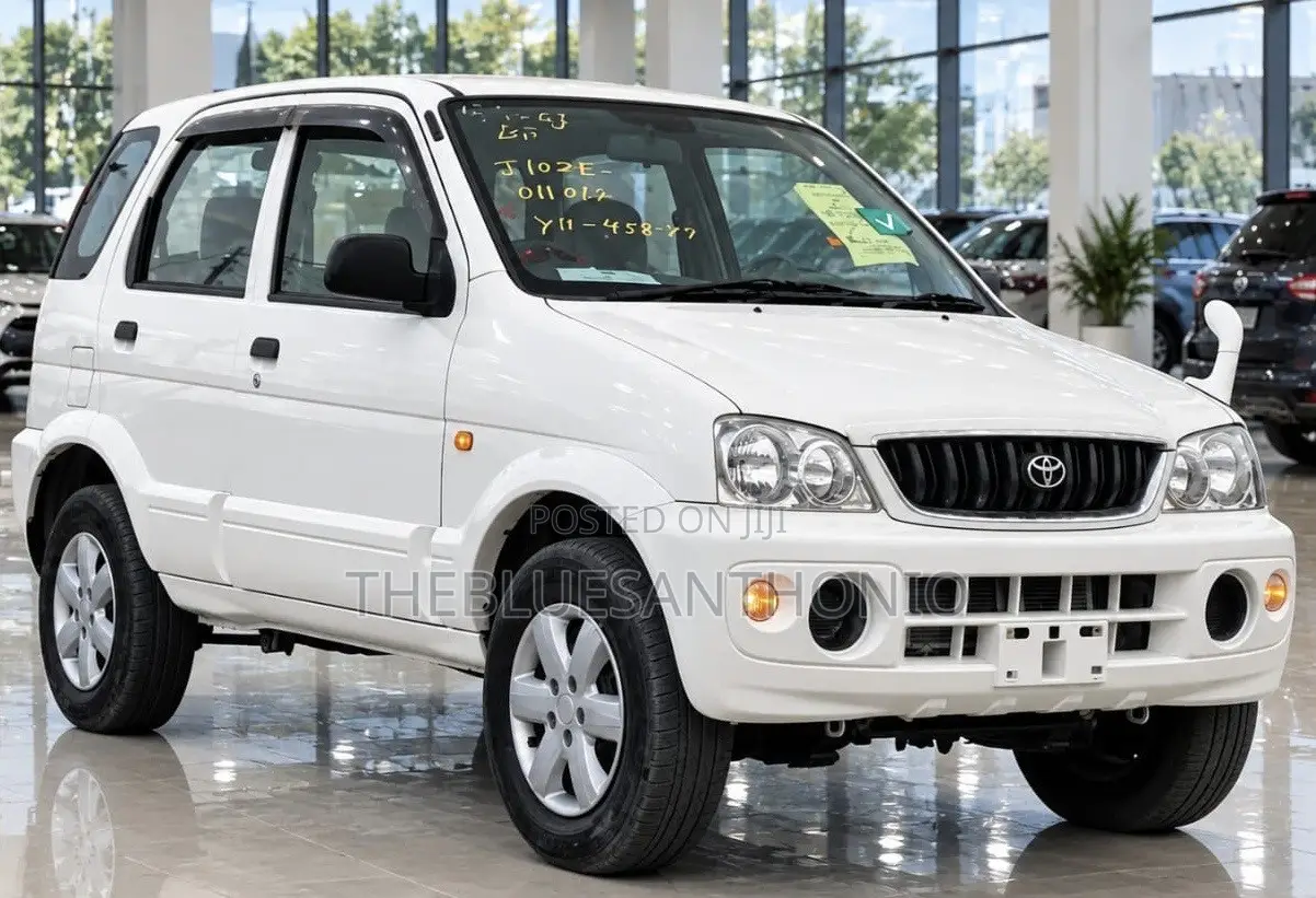 Toyota Cami 2006 Silver