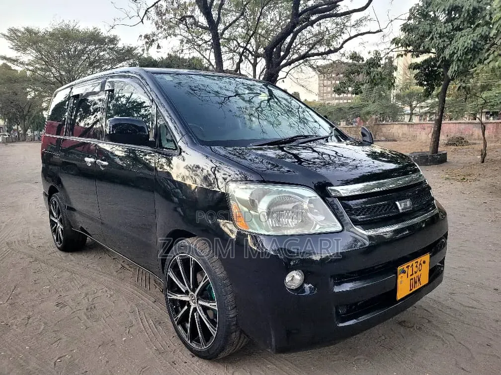 Toyota Noah 2008 Black