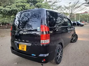 Toyota Noah 2008 Black