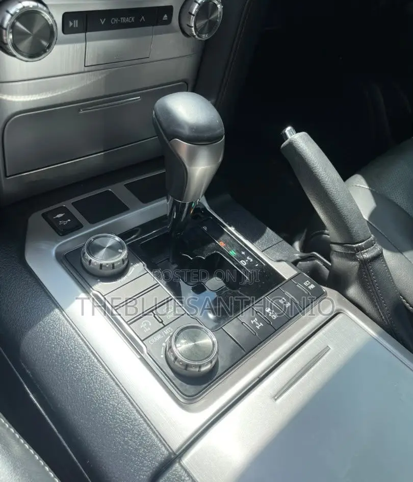 Toyota Land Cruiser 2019 Gray