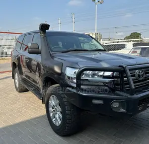 Toyota Land Cruiser 2019 Gray