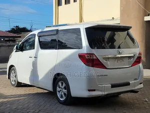 Toyota Alphard 2.4 Petrol AWD 2008 White