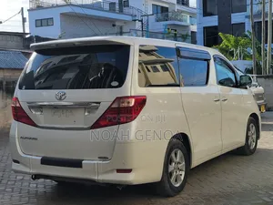Toyota Alphard 2.4 Petrol AWD 2008 White