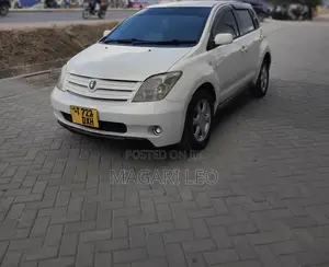 Toyota IST 2005 Pearl